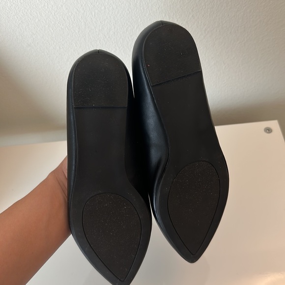 JustFab Black Comfy flats - Size 5.5 - Picture 5 of 5